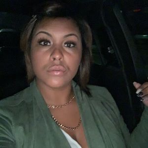 Meet your Posher, Stacia